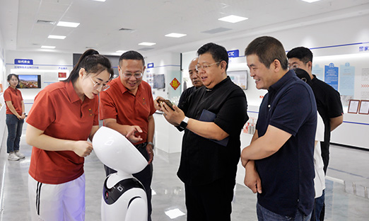 中关村物联网产业联盟秘书长王正伟一行赴K8凯发集团走访调研